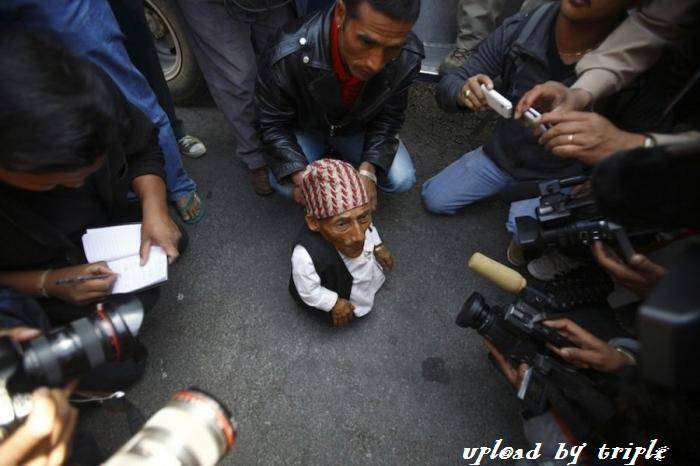 單頭身 超矮人 [18P]