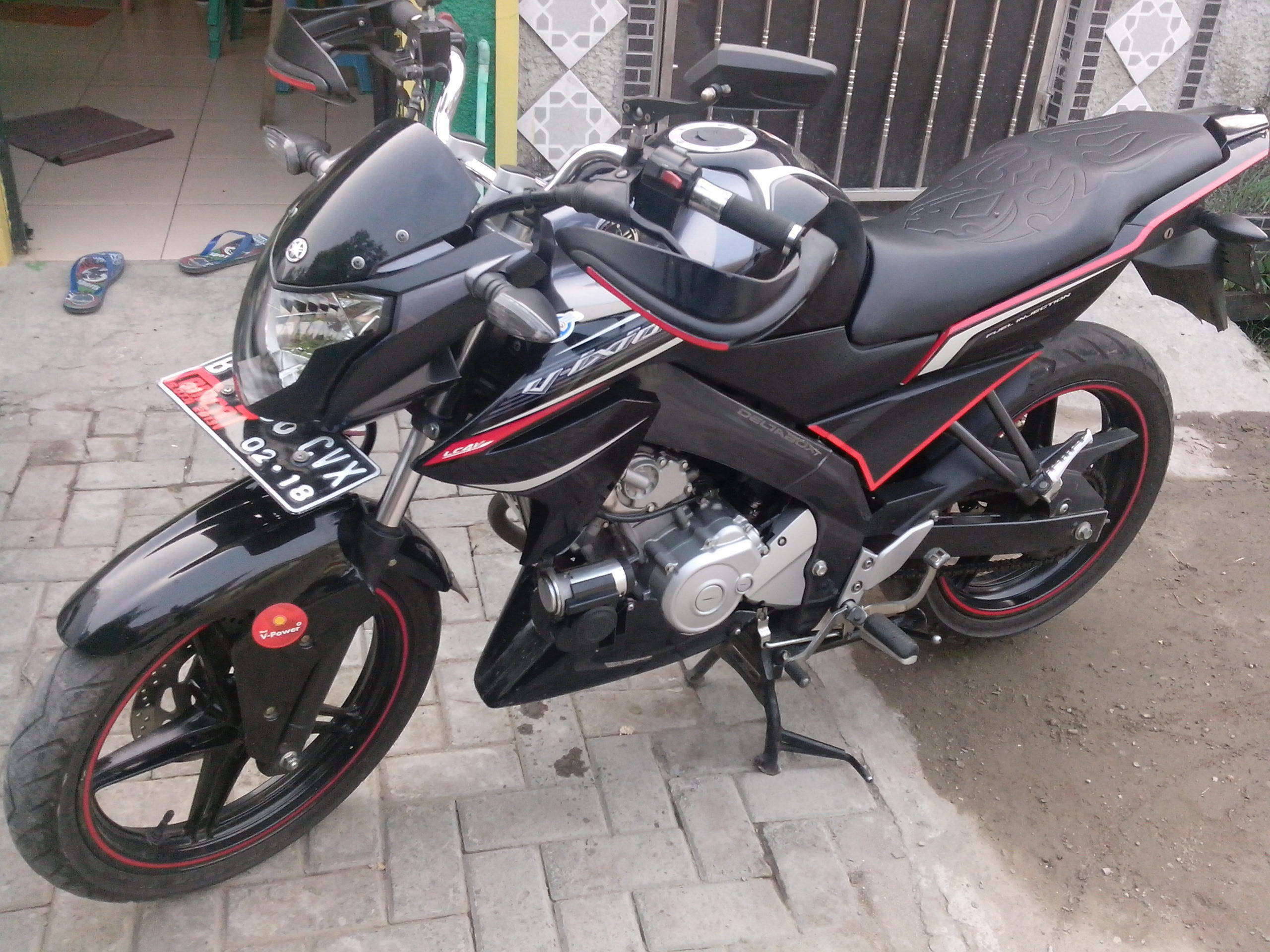 Modifikasi Vixion Lu Cb 28 Images Adu Desain Honda Cb150r Vs
