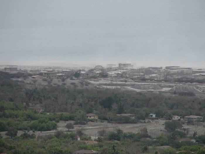 Miasto po erupcji wulkanu 18